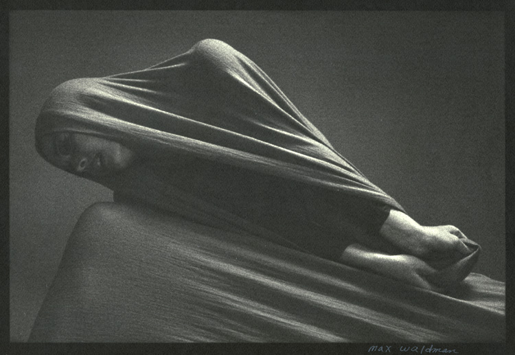 Max Waldman - Janet Eilber, Lamentation, Dance from Martha Graham Max Waldman - Janet Eilber, Lamentation, Dance from Martha Graham
