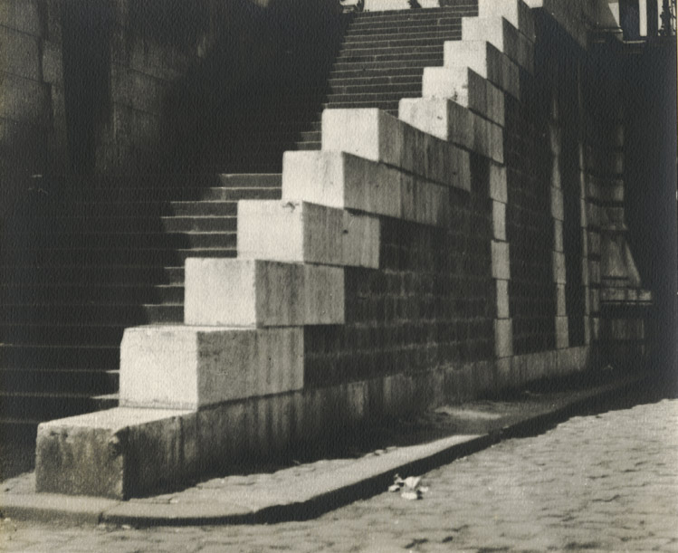 Photo Detail - G. Huygeveld - Fransche Steen (Stone Staircase)