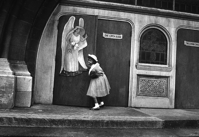 Yasuhiro Ishimoto - Chicago (Little Girl, The Open Door, Seibu) Yasuhiro Ishimoto - Chicago (Little Girl, The Open Door, Seibu)