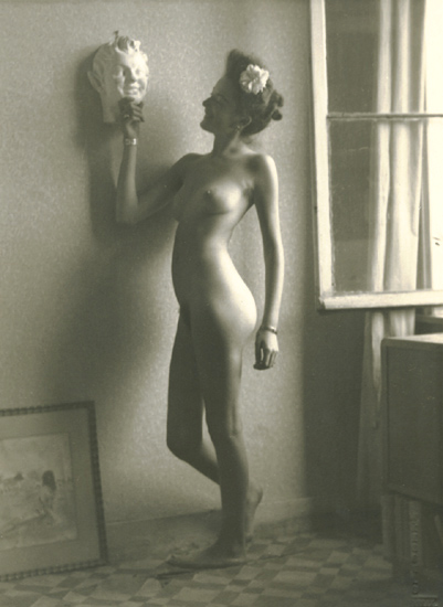 Nude with Flower and Sculptured Head