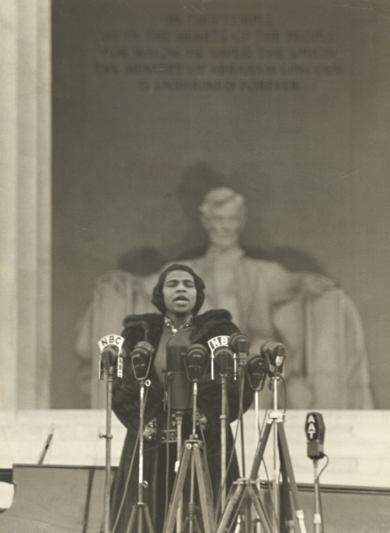 Marian Anderson on the Steps of the Lincoln Memorial