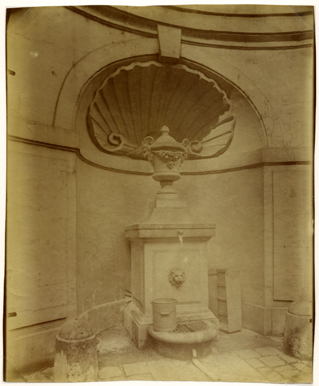 Fountain, Hotel d