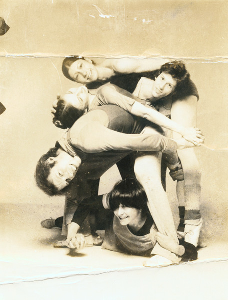 Twyla Tharp Dancers Perform 