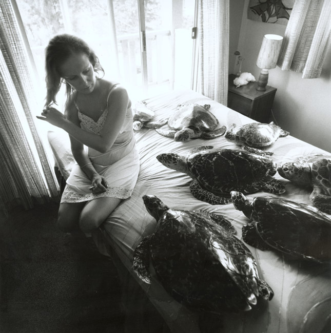 Woman with Turtles, Nassau