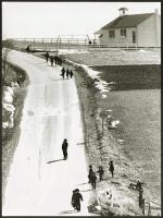 Thumma - Amish Children on Road from Schoolhouse