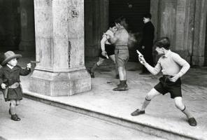 Cartier-Bresson - Rome, Italy (Children Playing Cowboys with Guns)