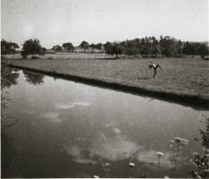 Lartigue - Huguette Sabouret au Ch&acirc;teau des Essarts, Veyvialle, France