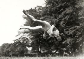 Lartigue - Huguette Sabouret au Ch&acirc;teau des Essarts, Veyvialle, France