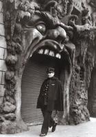 Doisneau - L'Enfer (Hell)