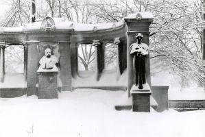 McCartney - Central Park Monument, NYC