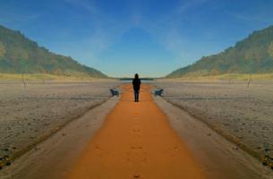 Click for details about Schreiner - Strange Land Schreiner - Strange Land