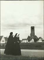 Raoul Bariaux - Nuns in Damme (near Bruges)