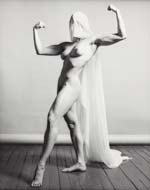 Robert Mapplethorpe - Lisa Lyon with Veil