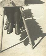 Francois Tuefferd - Forme et Matiere, Suspended Boots