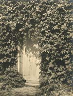 La Porte du Cellier (The Storeroom Door)