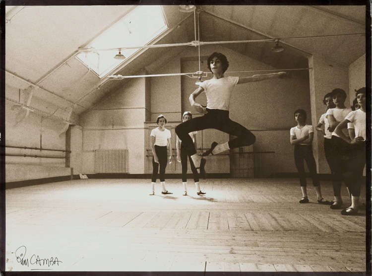 Kim Camba - Young Dancers Kim Camba - Young Dancers