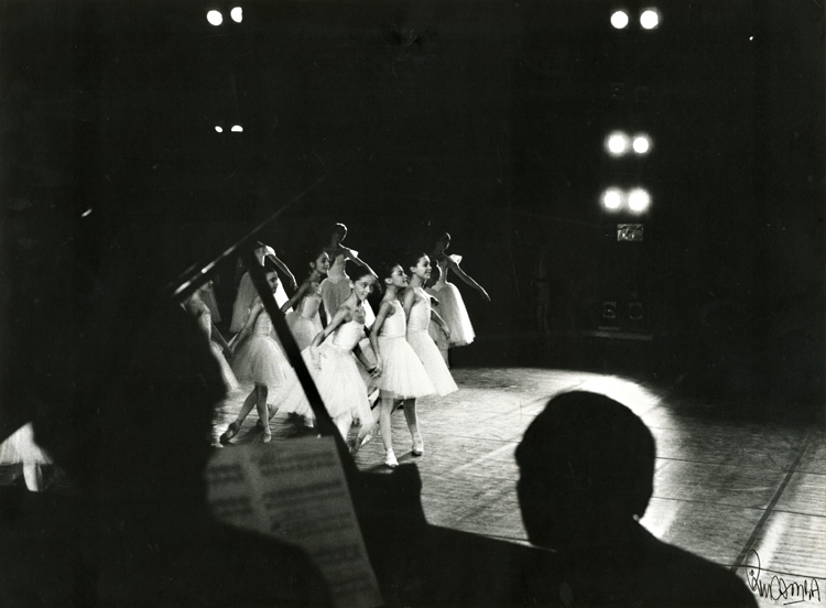 Kim Camba - Ballerinas Taking a Bow Kim Camba - Ballerinas Taking a Bow
