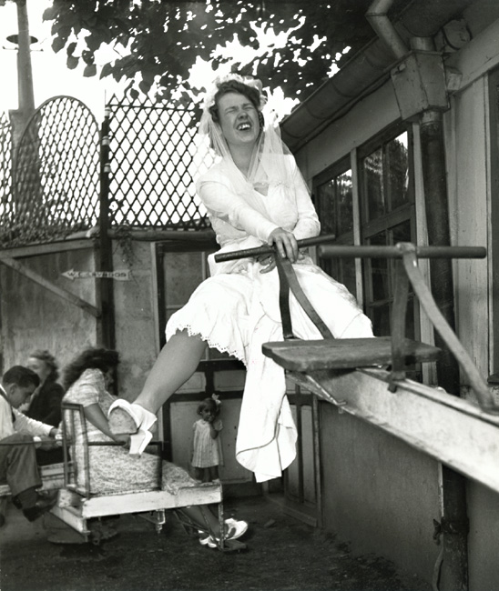 Photo Detail - Robert Doisneau - Chez Gegene, Quai de Polangis, Joinville-le-Pont (La Mariée) Photo Detail - Robert Doisneau - Chez Gegene, Quai de Polangis, Joinville-le-Pont (La Mariée)