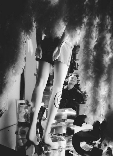 Stanko Abadžic - Man Viewing Mannequin Stanko Abadžic - Man Viewing Mannequin