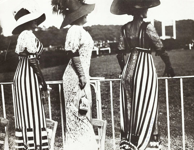 Jacques-Henri Lartigue - Signed Poster of "Auteuil" by Lartigue Jacques-Henri Lartigue - Signed Poster of "Auteuil" by Lartigue