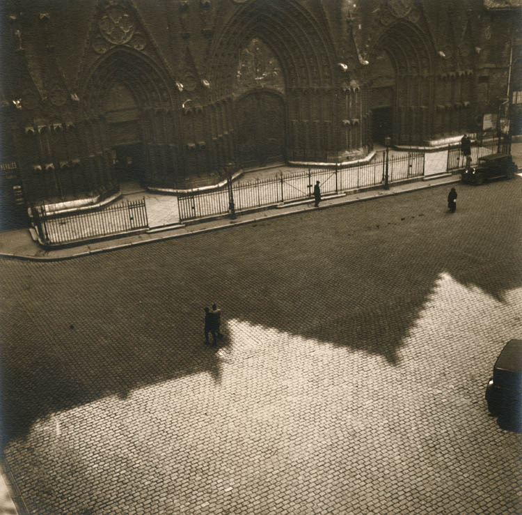 Théo and Antoine Blanc & Demilly - Cathédrale St-Jean, Lyon, France with Shadows