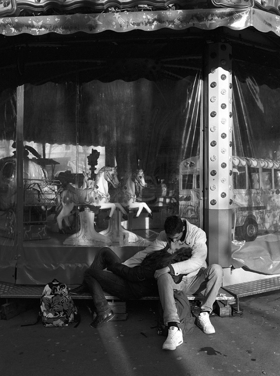 Photo Detail - Stanko Abadžic - Kiss on a Merry-Go-Round (from the Paris Cycle)