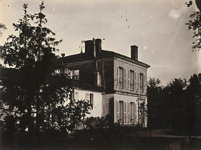 A. - Vue du Chateau St. Pierre a St. Julien