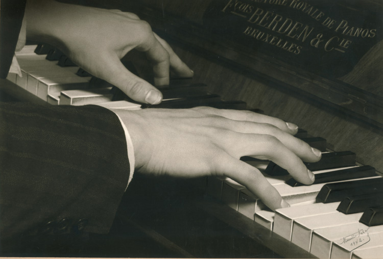 Mireille Robaye - The Piano