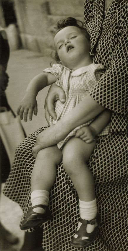 Yvette Troispoux - Le Sommeil de l'Enfant, Rome (The Baby's Sleep) Yvette Troispoux - Le Sommeil de l'Enfant, Rome (The Baby's Sleep)