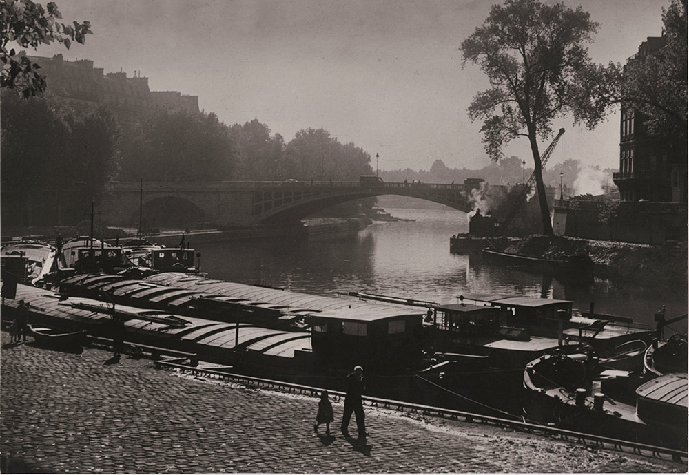 Edith Gerin - Pont de Sully, Paris