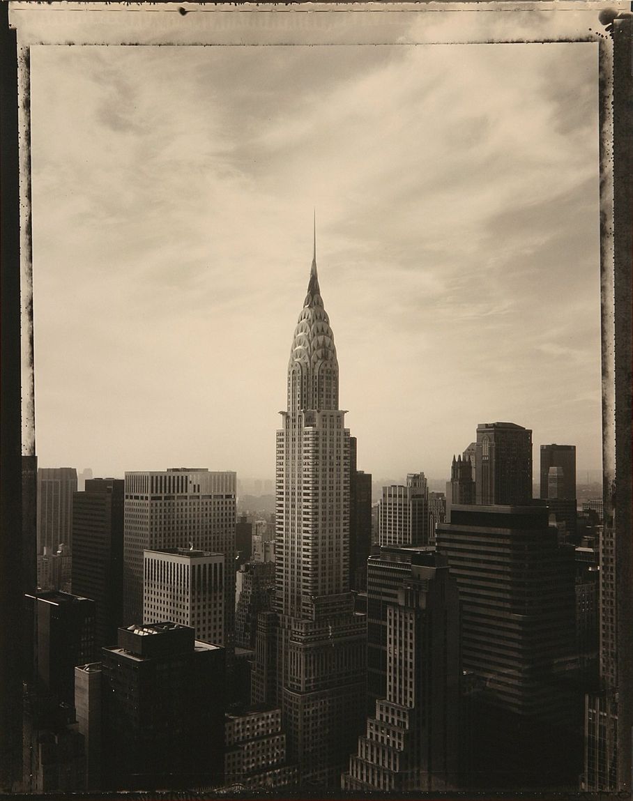 New York City: An Urban Landscape 
in 20th-Century Photographs