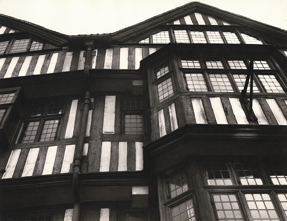 Evelyn Hofer - London House Pre 1666 Fire