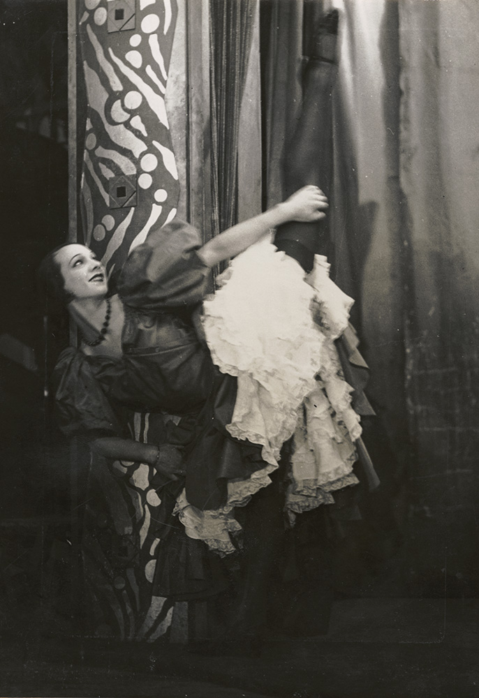 Germaine Krull - French Cancan Germaine Krull - French Cancan