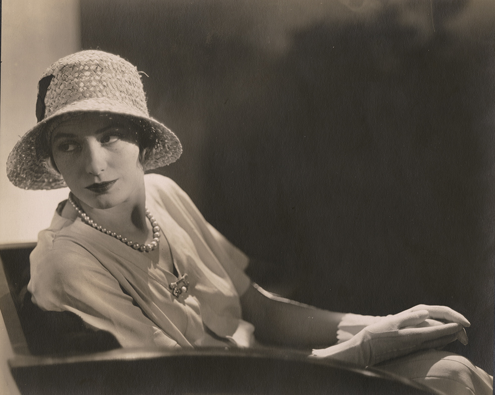 Vogue Magazine Photographer - Woman with Pearls and Hat Vogue Magazine Photographer - Woman with Pearls and Hat