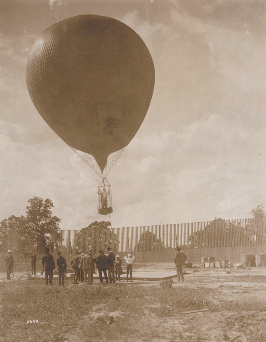 Anonymous - Captive Balloon Making an Ascension at St. Louis World's Fair
