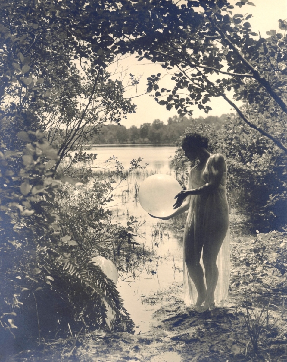 Harry Richardson - Female Nude with Translucent Ball