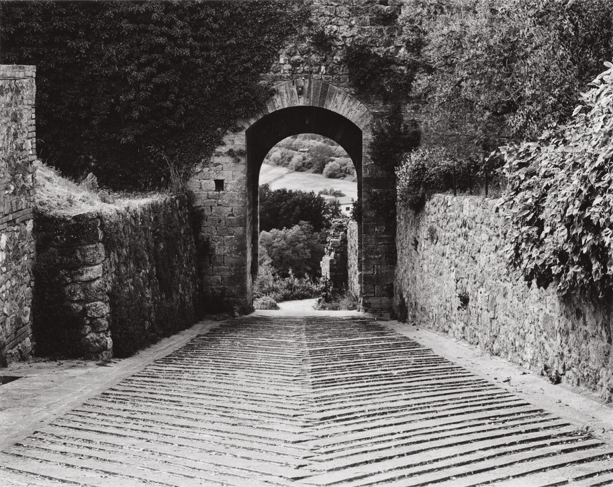 Paula Chamlee - Monteriggioni, Tuscany, 2000 Paula Chamlee - Monteriggioni, Tuscany, 2000