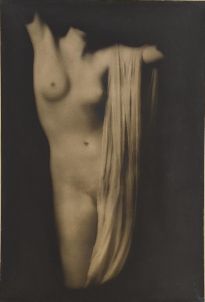 Arnold Genthe - Modern Torso