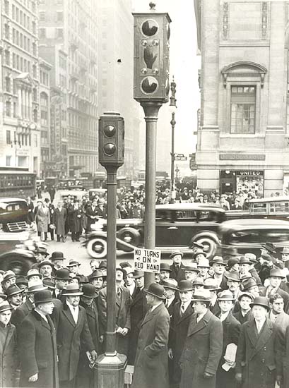 Associated Press - New Traffic Lights for 5th Ave, New York City, NY