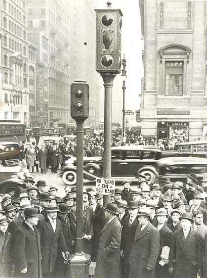 Associated Press - New Traffic Lights for 5th Ave, New York City, NY Associated Press - New Traffic Lights for 5th Ave, New York City, NY