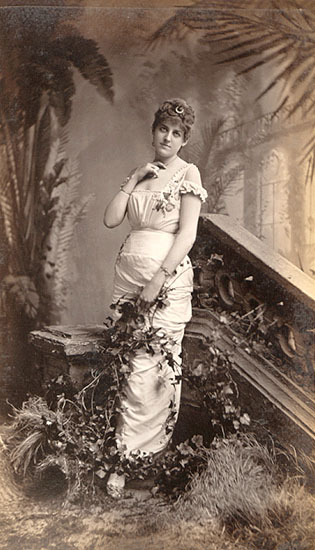 Photo Detail - Jose Maria Mora - Actress Alma Stanley (Two Images) Photo Detail - Jose Maria Mora - Actress Alma Stanley (Two Images)
