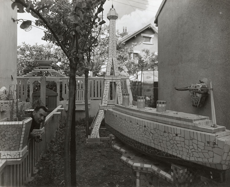 Robert Doisneau - Raymond Fasquelle, Batisseur Chimerique, Malakoff