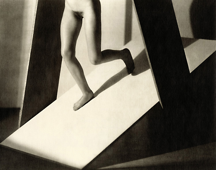 Photo Detail - Frantisek Drtikol - Ten Nude Studies (Portfolio) Photo Detail - Frantisek Drtikol - Ten Nude Studies (Portfolio)