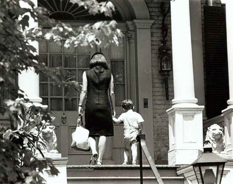 UPI - Jackie Kennedy and Son John-John UPI - Jackie Kennedy and Son John-John